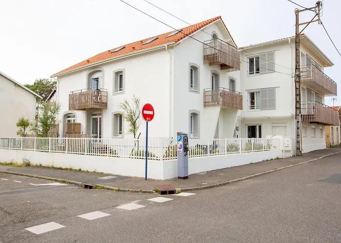 Cap Ocean-16 By Interhome